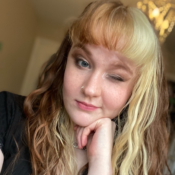 Meet your Posher, Skye - Picture 1 of 1